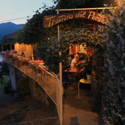 Evening Tour and Lakeside Dinner: Magic on Lake Como